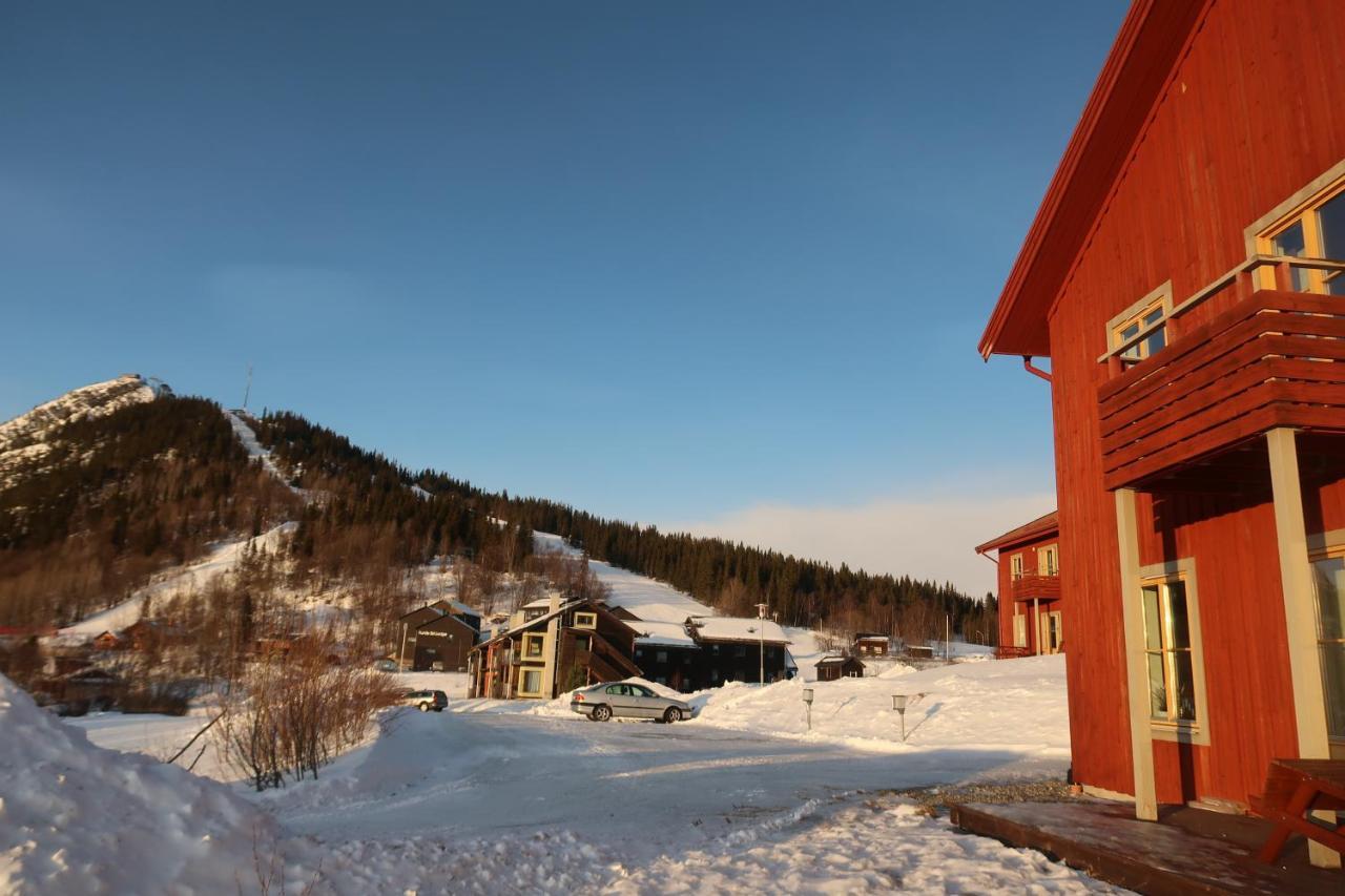 Funaesdalsporten Roeda Husen Funaesdalen Exteriér fotografie